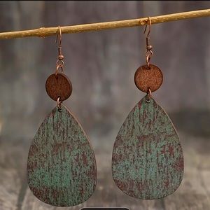 Vintage Droplet Shape Dangle Earrings
